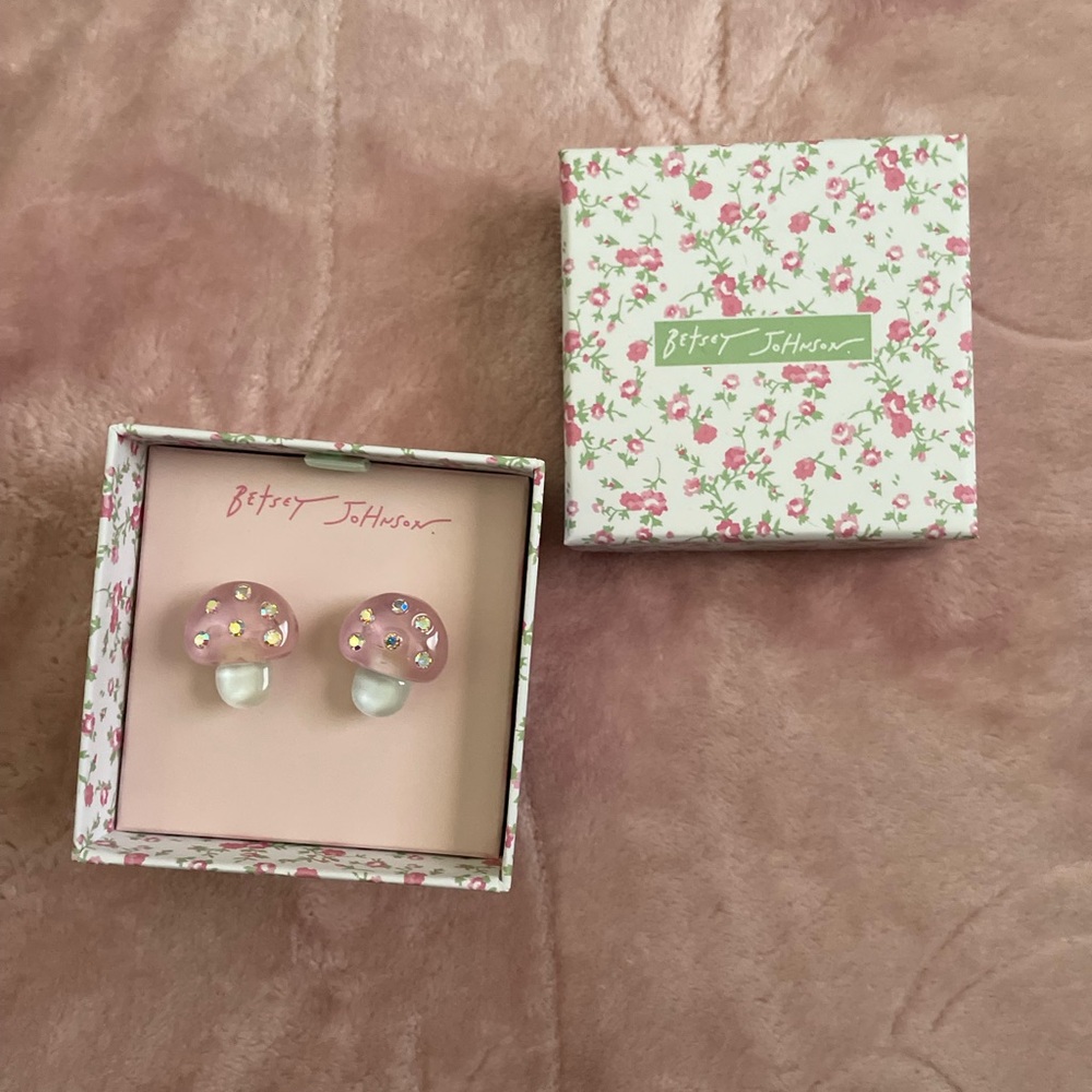 Betsey Johnson Spring Mushroom Stud Earrings